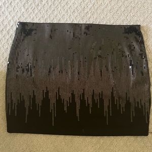 Express body con skirt